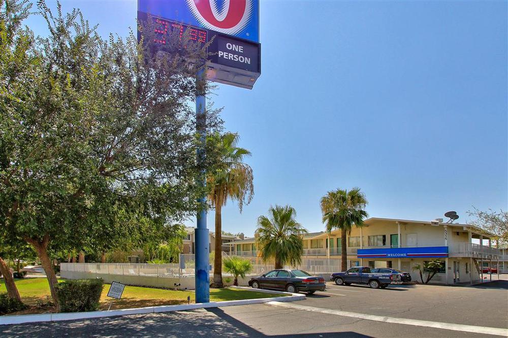 Motel 6-Phoenix, Az - East Exterior photo